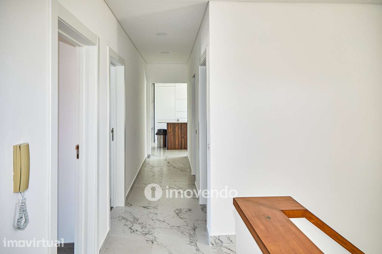 Andar de moradia T2 totalmente remodelado, em Reguengos de Monsaraz - Grande imagem: 4/29