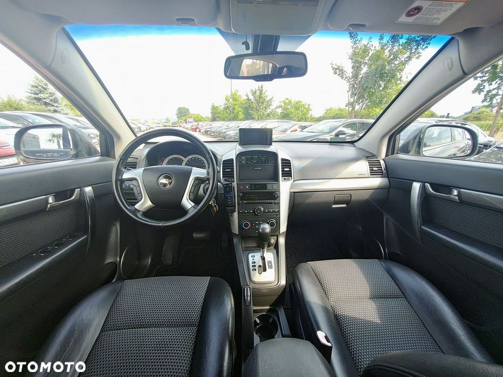 Chevrolet Captiva - 36