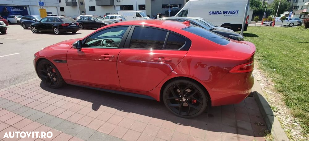 Jaguar XE RWD S - 4