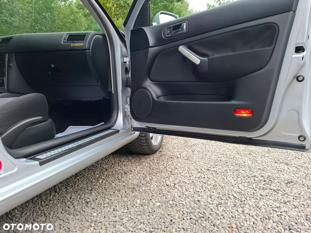 Volkswagen Bora 2.0 Comfortline - 16