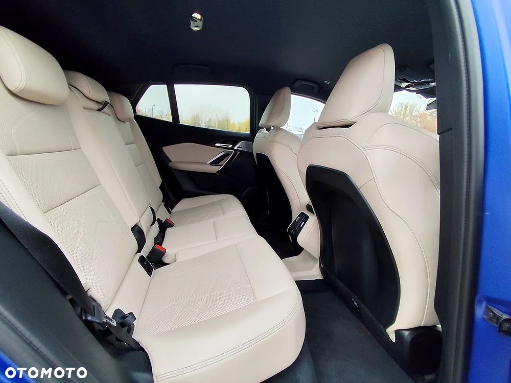 BMW iX2 xDrive30 66.5kWh M Sport Edition - 9