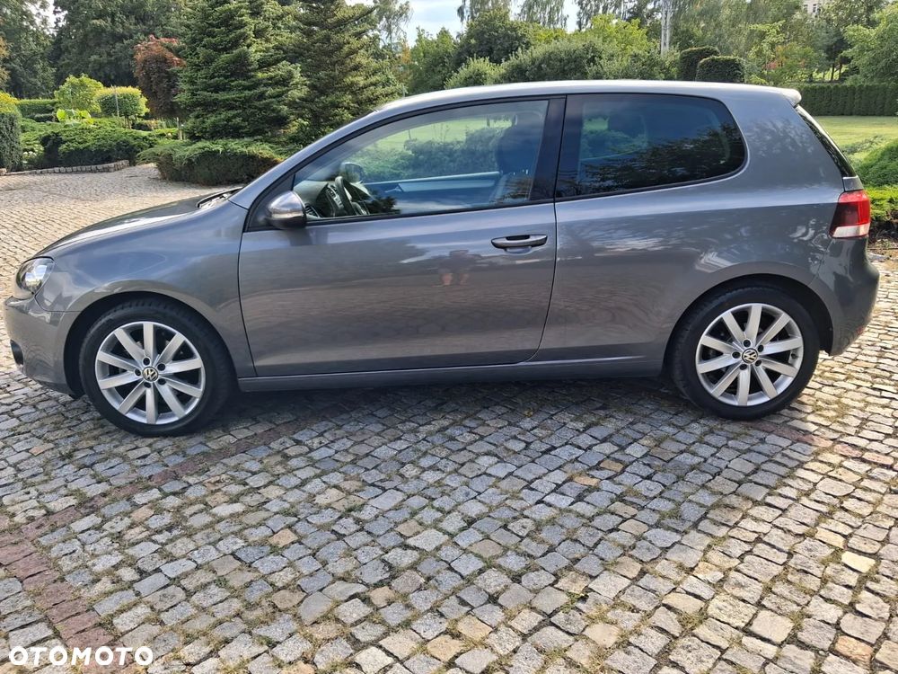 Volkswagen Golf 2.0 TDI DPF Highline - 6
