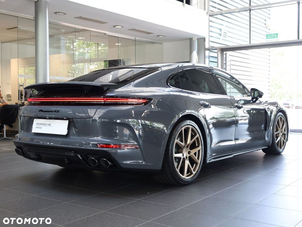 Porsche Panamera - 5