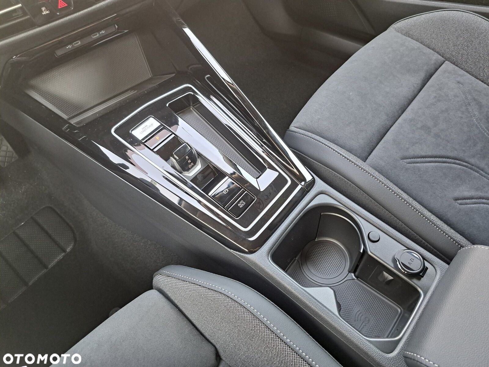 Volkswagen Golf - 17
