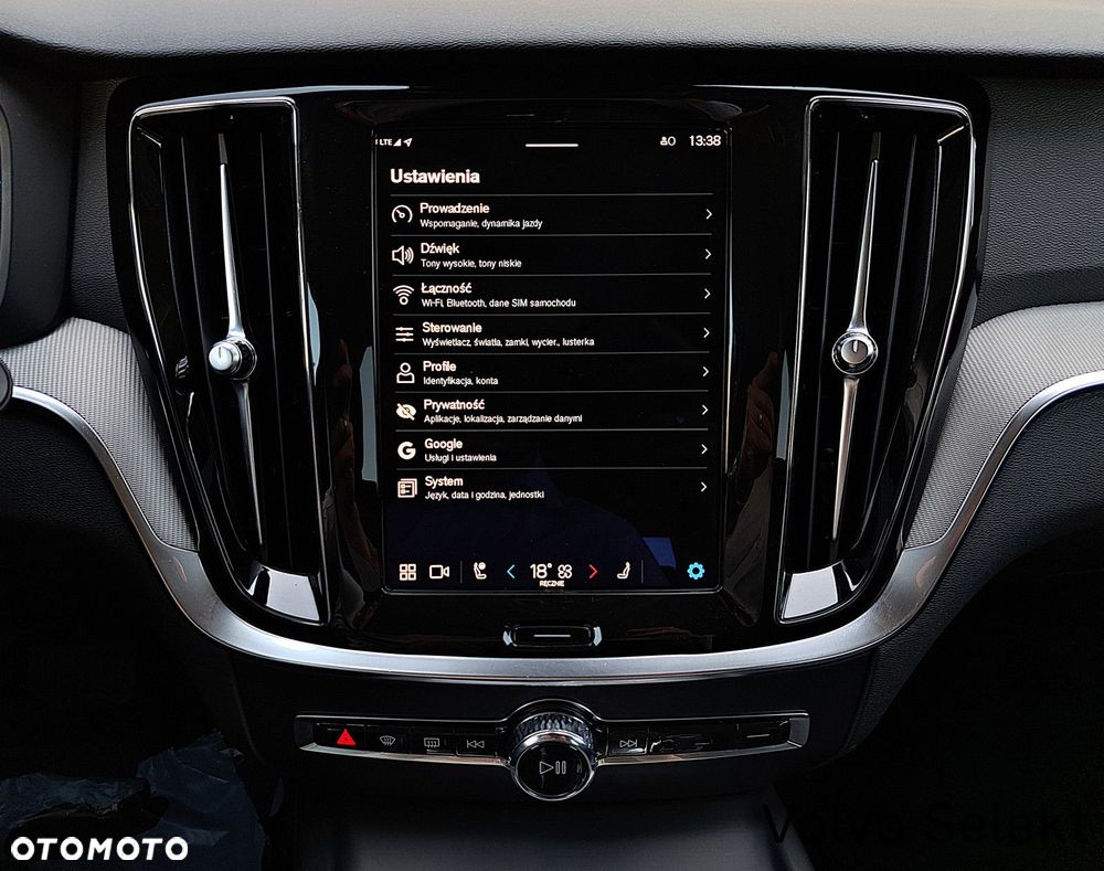 Volvo V60 Cross Country - 22