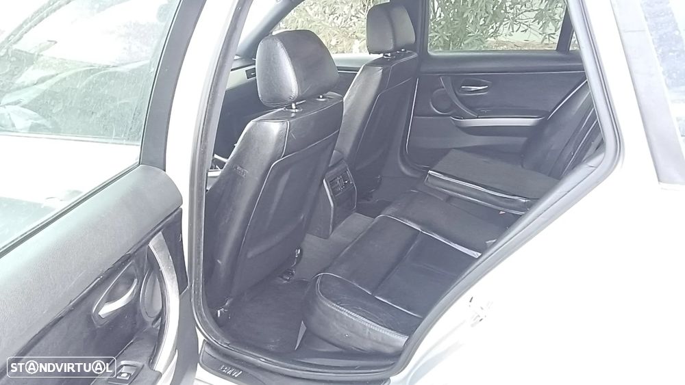 BMW 320 - 11
