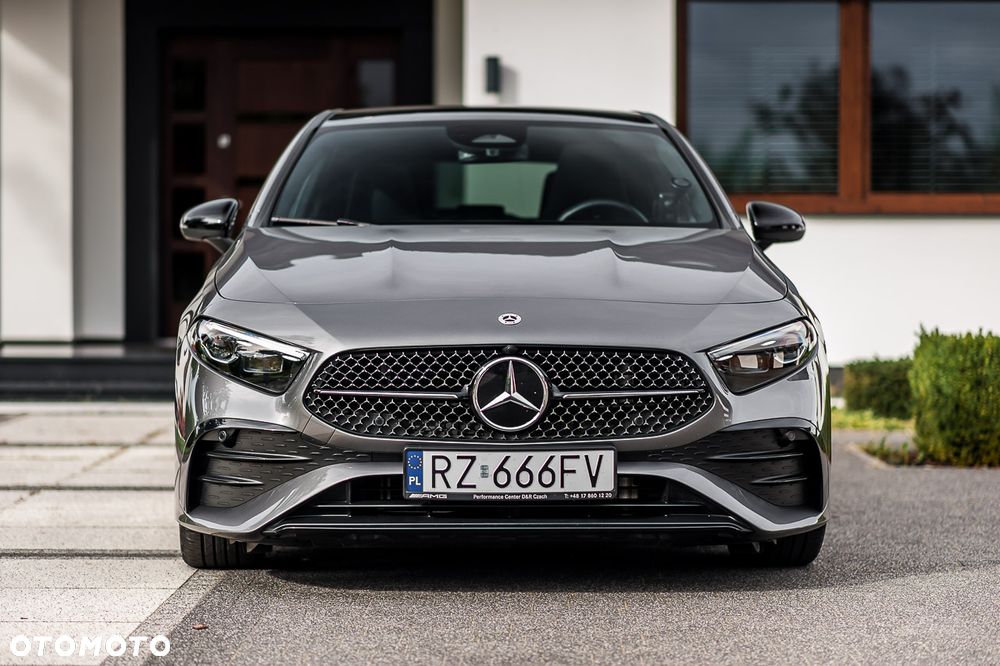 Mercedes-Benz Klasa A 220 4-Matic AMG Line 8G-DCT - 20