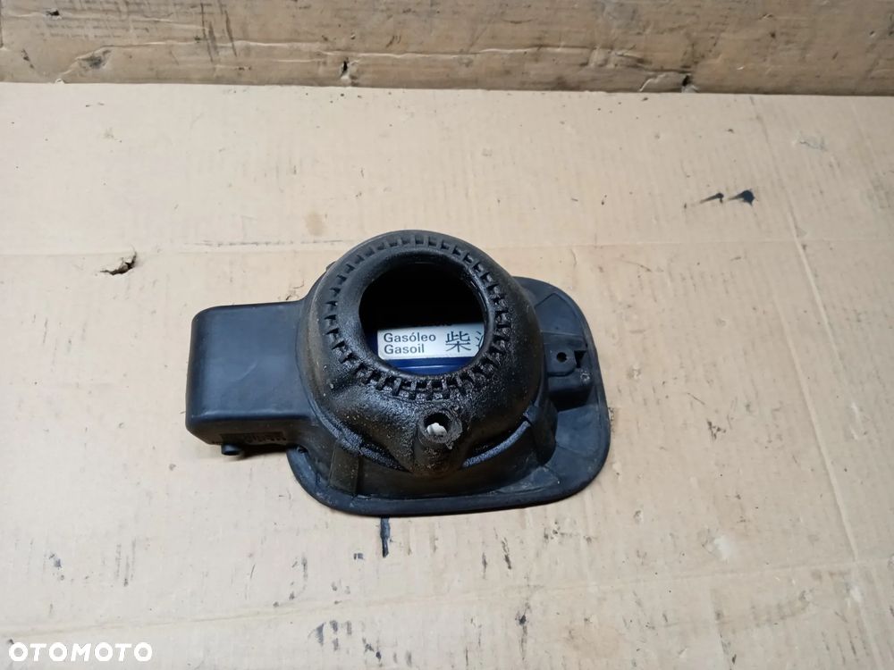 Klapka wlewu paliwa VW Golf IV 4 Kombi 1J0809857E - 3