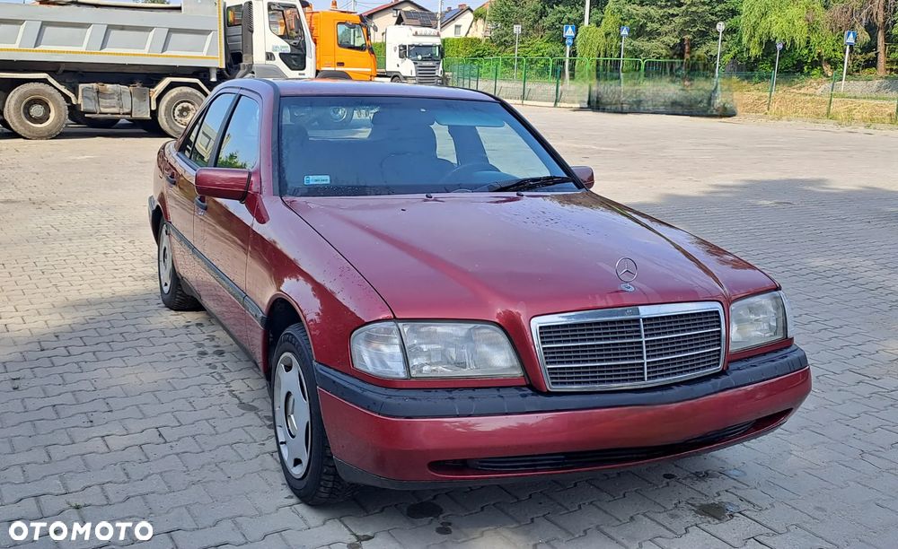 Mercedes-Benz Klasa C 180 Classic - 1