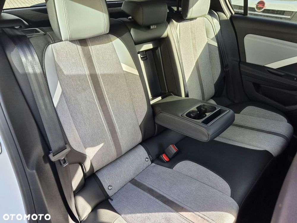 Opel Astra 2023