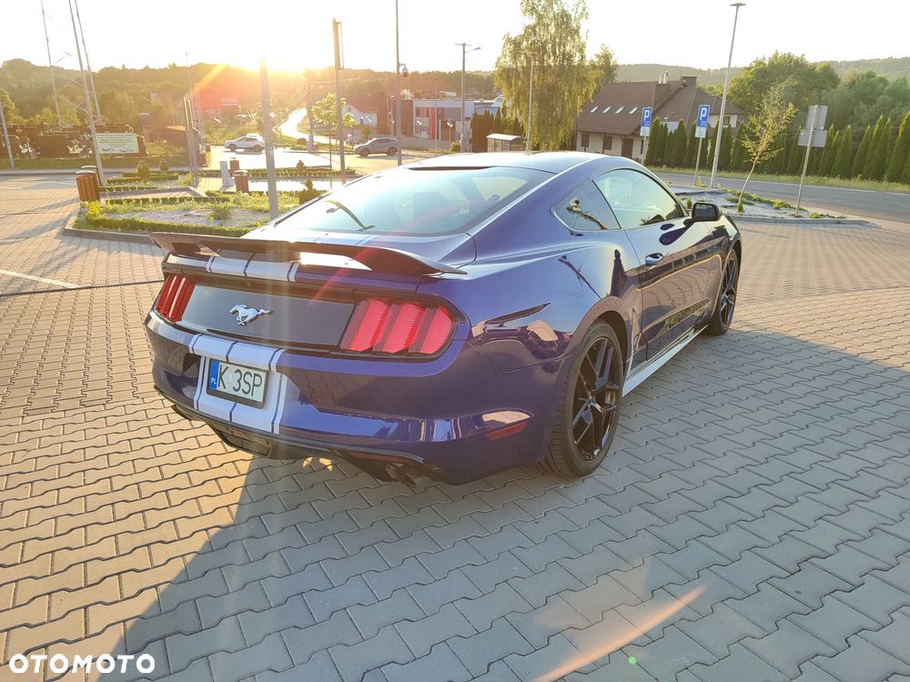 Ford Mustang 3.7 V6 - 4