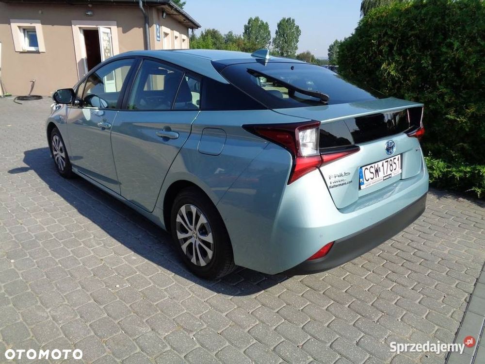 Toyota Prius - 3
