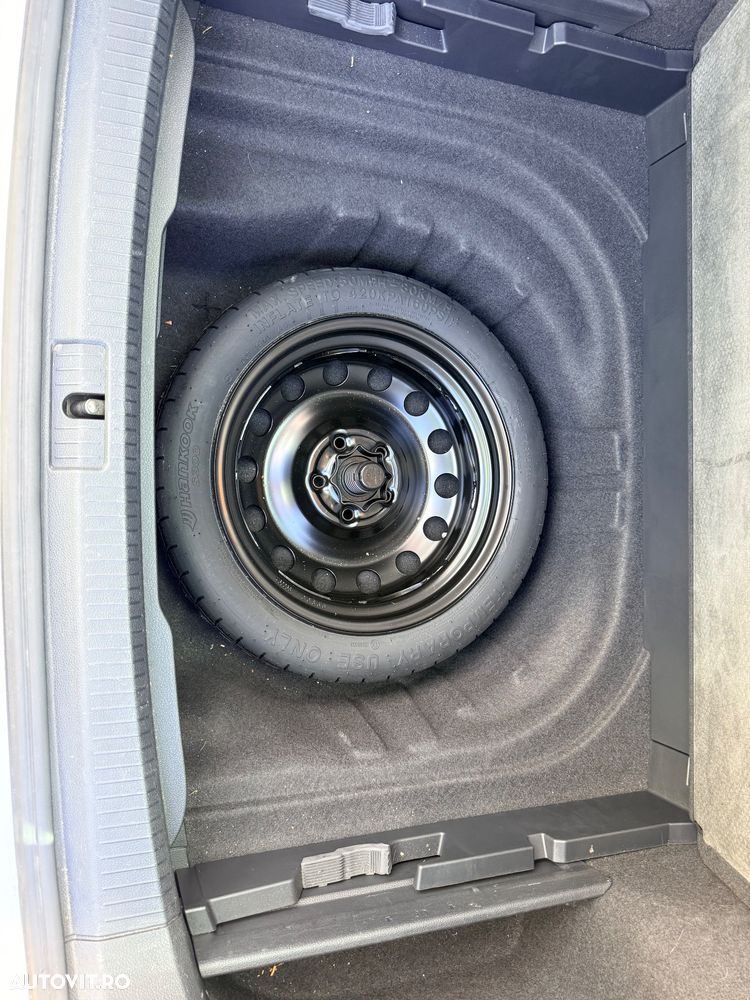 Volkswagen Golf - 14