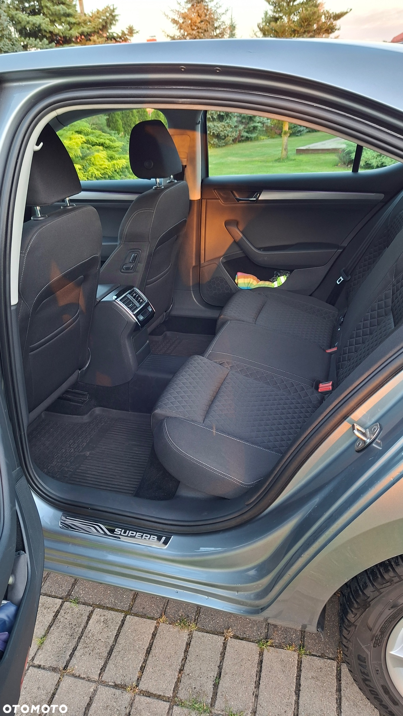 Skoda Superb 2.0 TDI Style DSG - 8