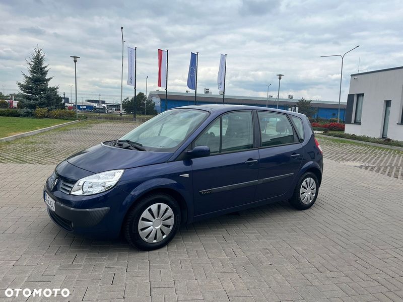 Renault Scenic 1.6 16V Confort Privilege - 13