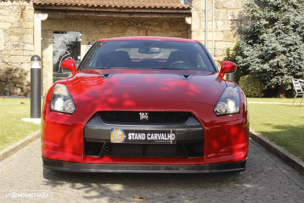 Nissan GT-R Premium Edition - 2