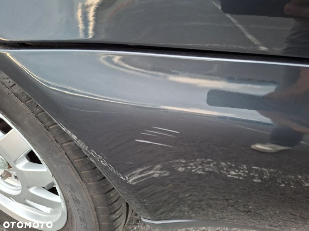 Audi A4 Avant 1.8T - 21