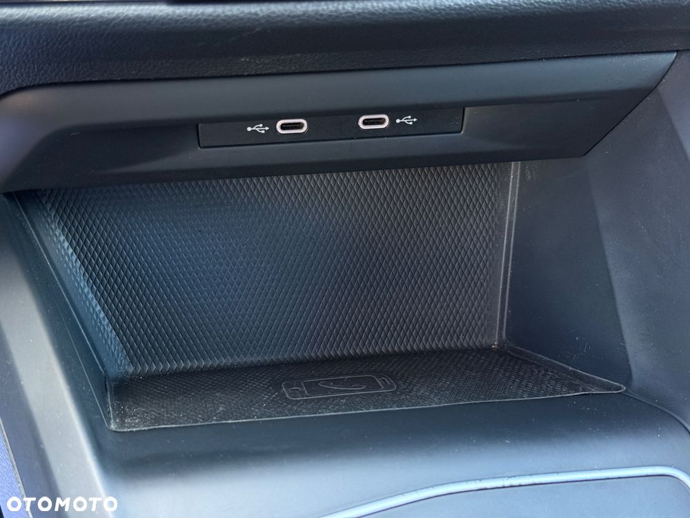 Volkswagen Golf Variant 1.0 eTSI OPF DSG Life - 22