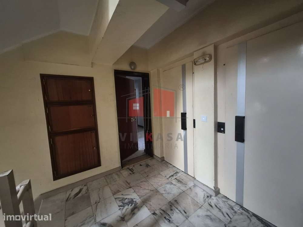 Apartamento T3 no Carregado - Estado atual - Grande imagem: 5/34