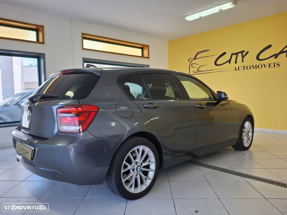 BMW 118 d Aut. Sport Line - 11