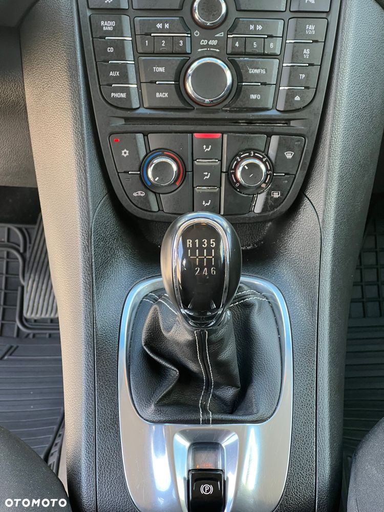 Opel Meriva - 12
