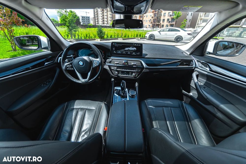 BMW Seria 5 530e xDrive AT PHEV - 14