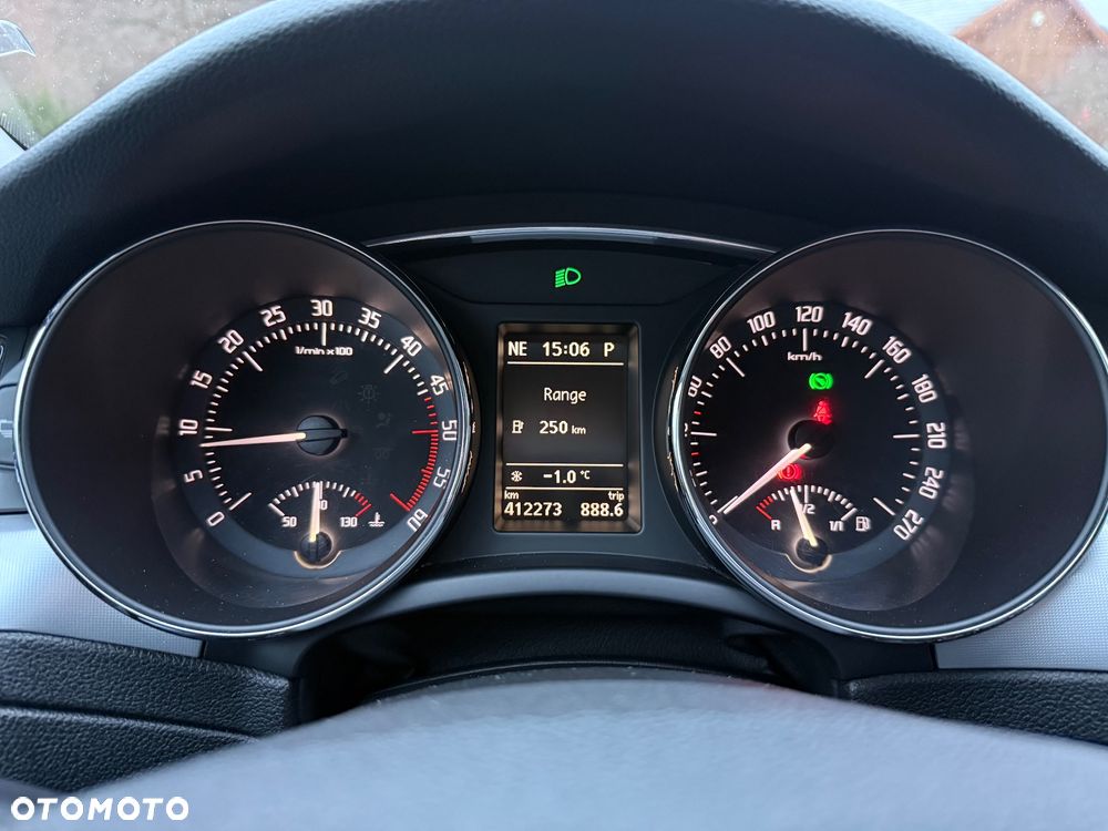 Skoda Superb 2.0 TDI DSG Ambition - 7