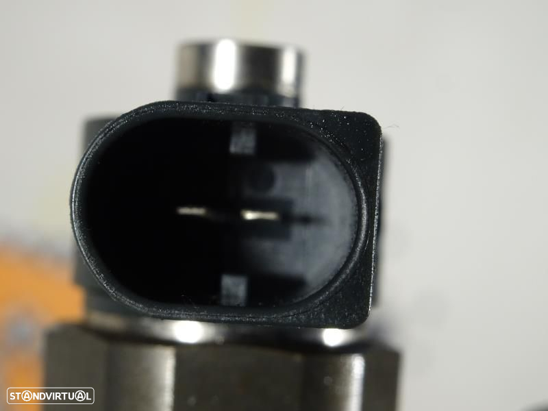 Injetor Audi A4 (8W2, 8Wc, B9)  0445110556 / 04L130277p / 04L 130 277 - 4