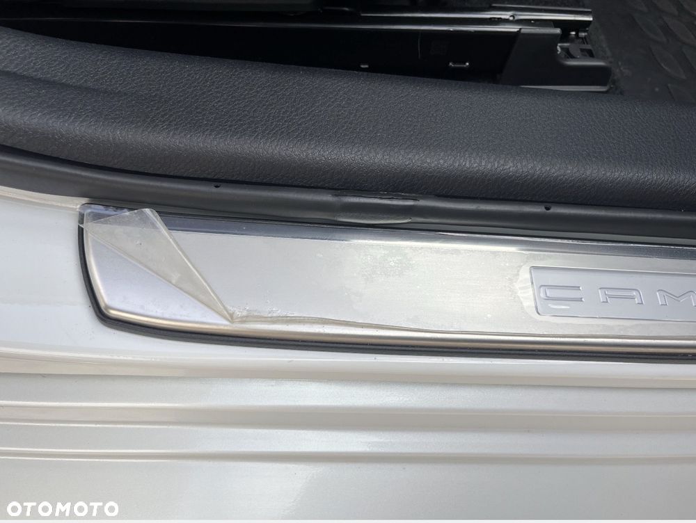 Toyota Camry 2.5 Hybrid Dynamic Force Executive e-CVT - 8