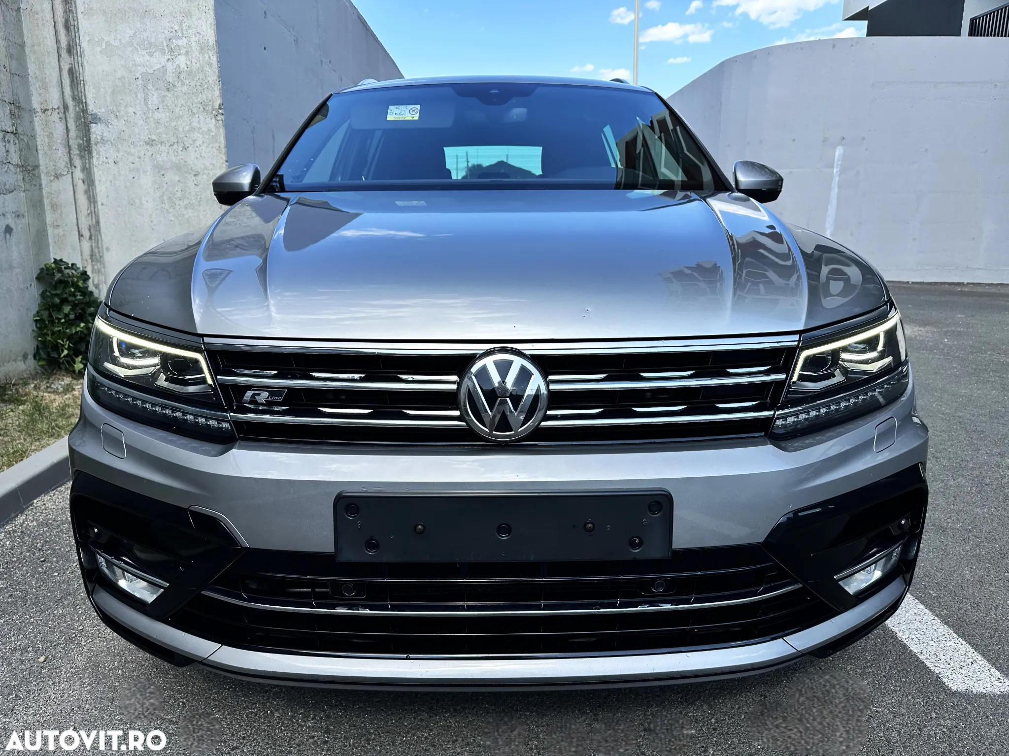 Volkswagen Tiguan 2.0 TDI SCR 4MOTION DSG R-Line - 2