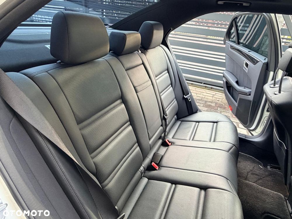 Mercedes-Benz Klasa E 63 AMG - 15