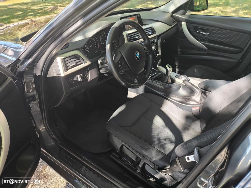 BMW 316 d Luxury Line - 17