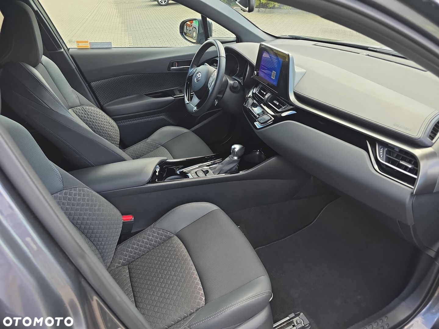 Toyota C-HR 1.8 Hybrid Style - 8