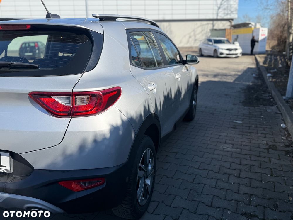 Kia Stonic 1.2 L - 4