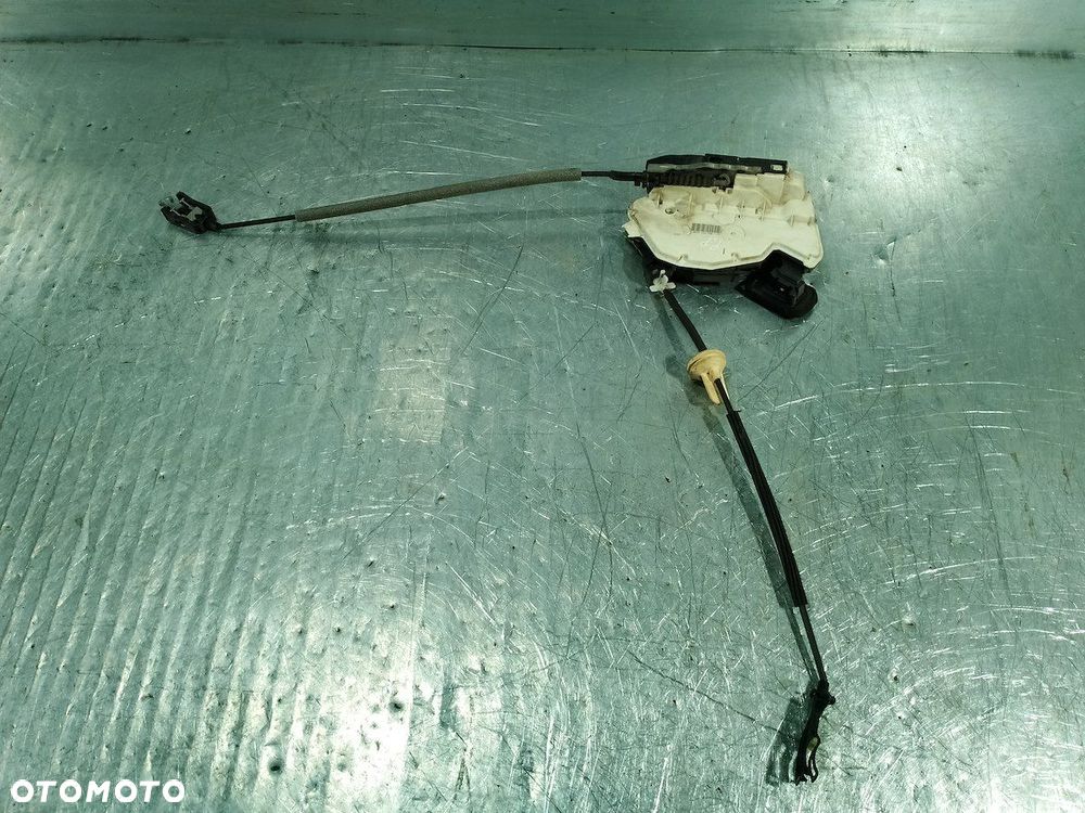 ZAMEK DRZWI PRAWY PRZÓD VW GOLF VI 5K1837016B - 2