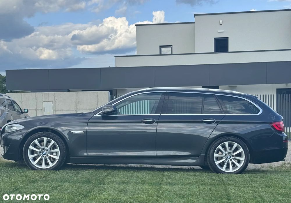 BMW Seria 5 525d xDrive Touring - 1