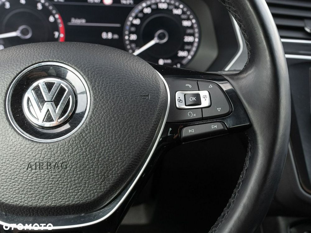 Volkswagen Tiguan - 15