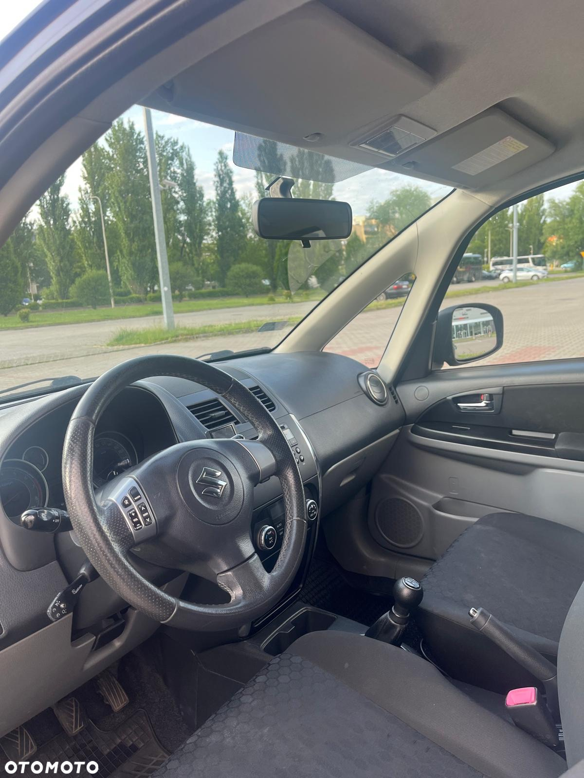 Suzuki SX4 1.6 Comfort - 5