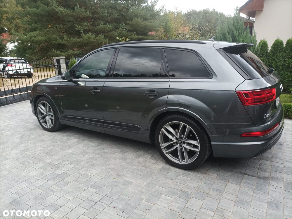 Audi Q7 - 4