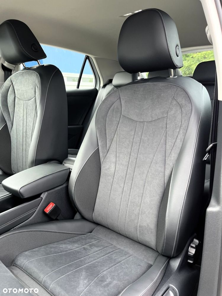 Volkswagen T-Roc 1.5 eTSI Style DSG - 13