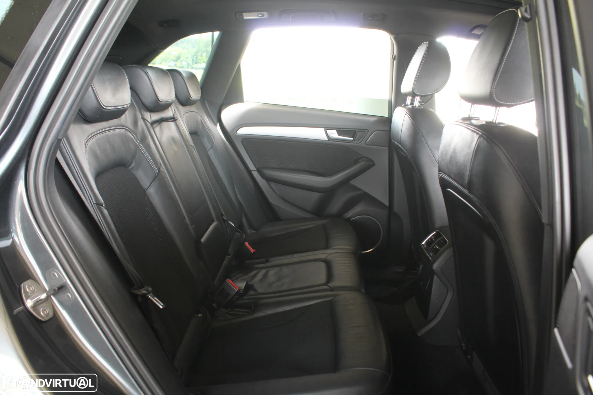 Audi Q5 3.0 TDi quattro S-line S-tronic - 44