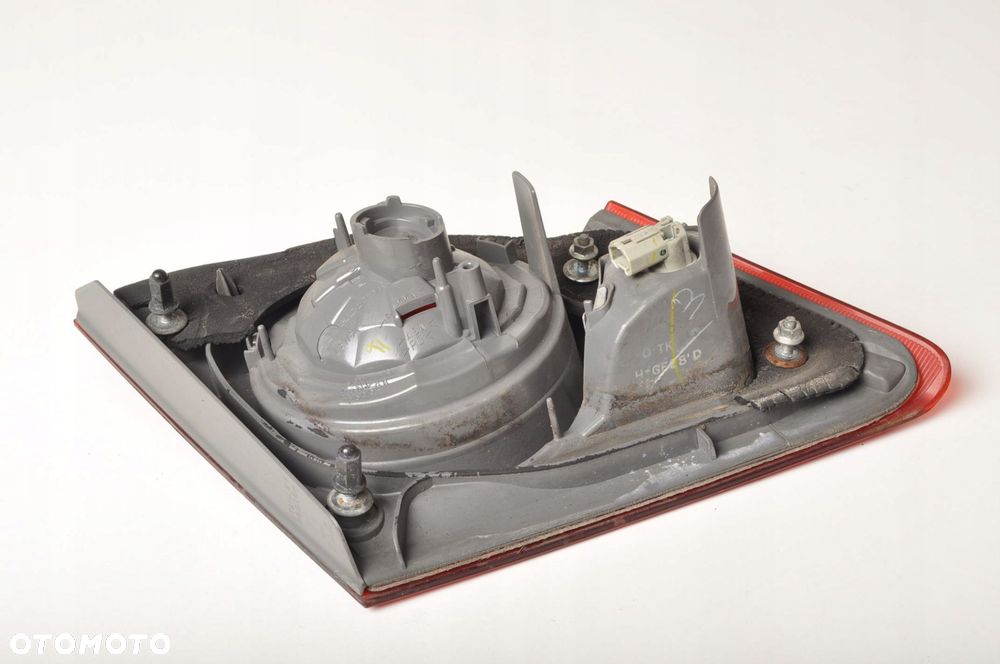HONDA CIVIC VIII LAMPA PRAWA TYLNA W KLAPE - 7