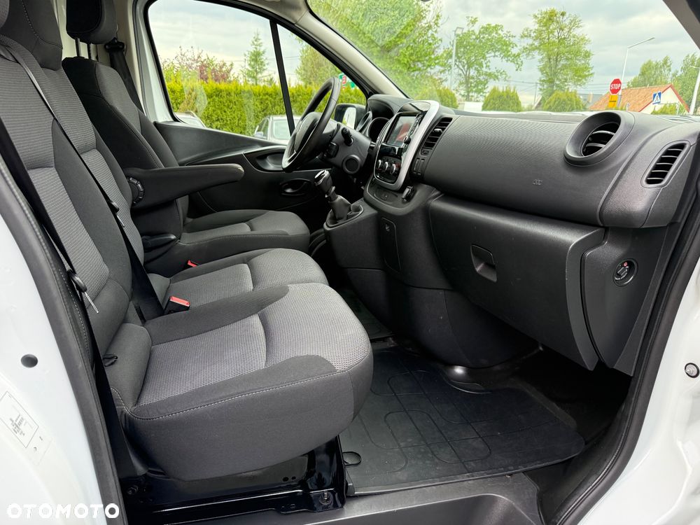 Renault TRAFIC - 11
