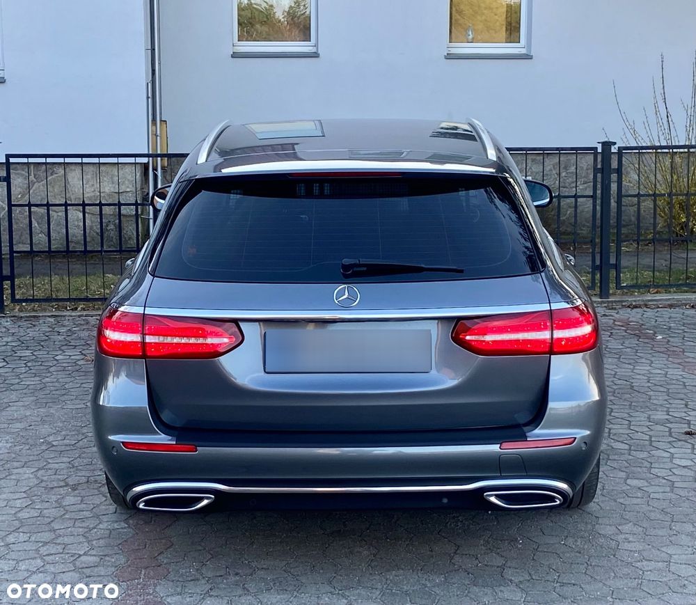 Mercedes-Benz Klasa E 220 d 9G-TRONIC AMG Line - 12