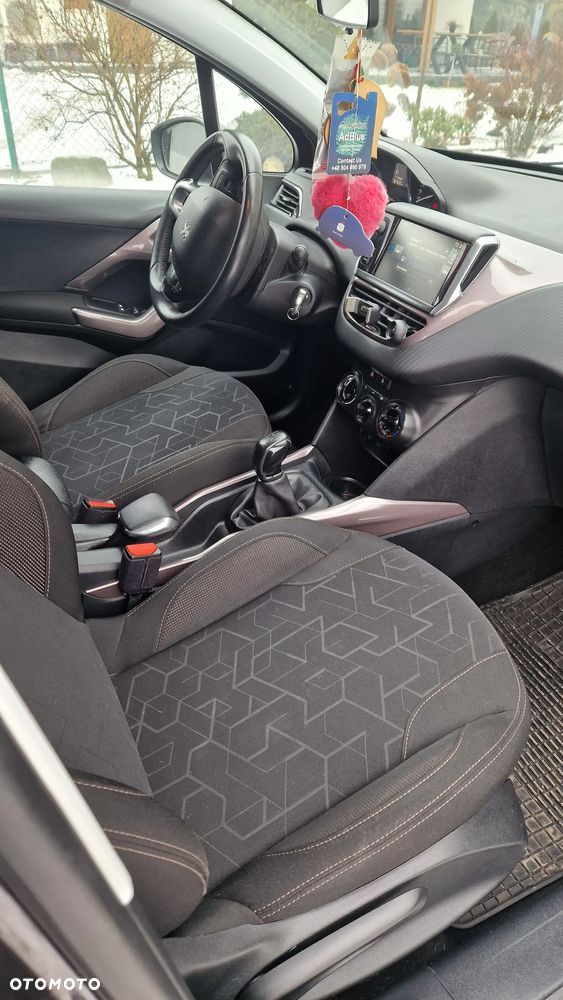 Peugeot 2008 e-HDi FAP 92 STOP & START Active - 9