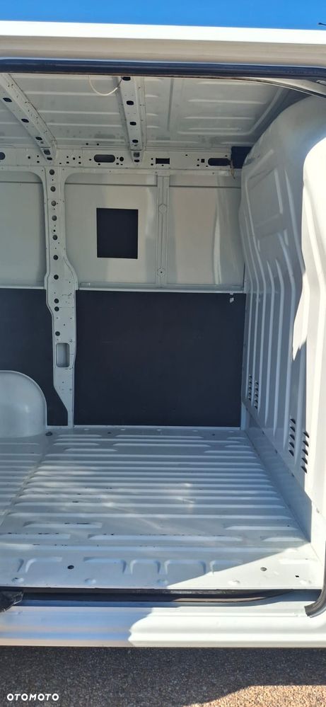 Nissan NV400 - 14
