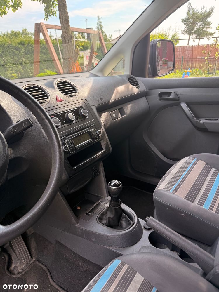 Volkswagen Caddy - 23