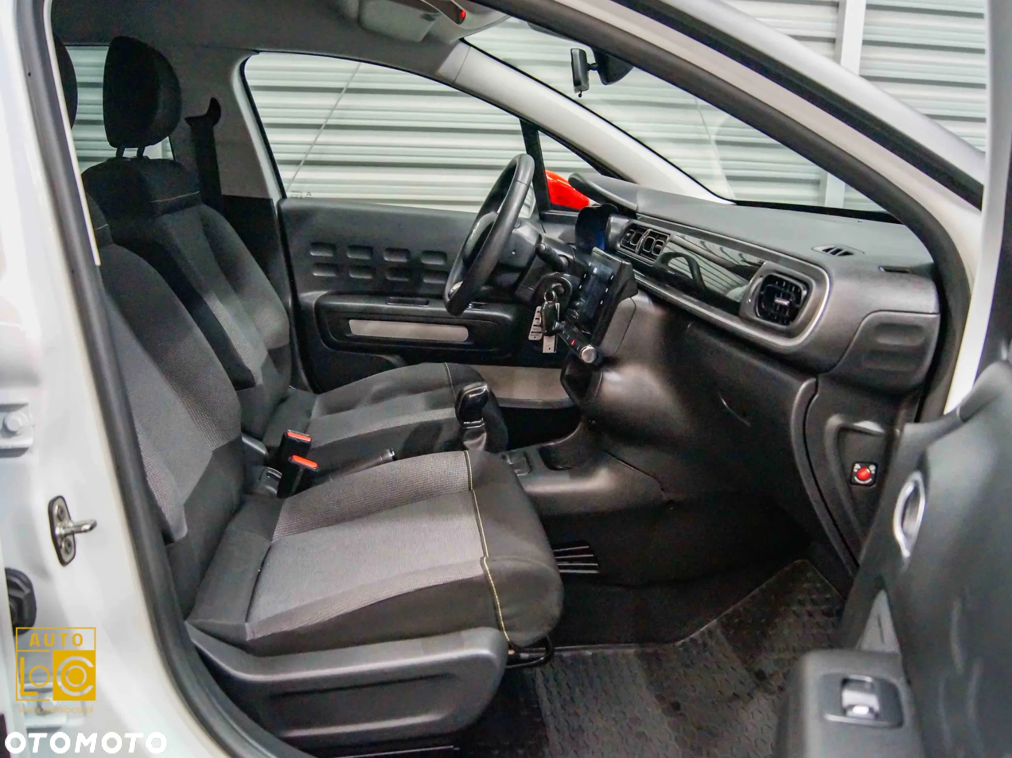 Citroën C3 1.2 PureTech Shine - 10