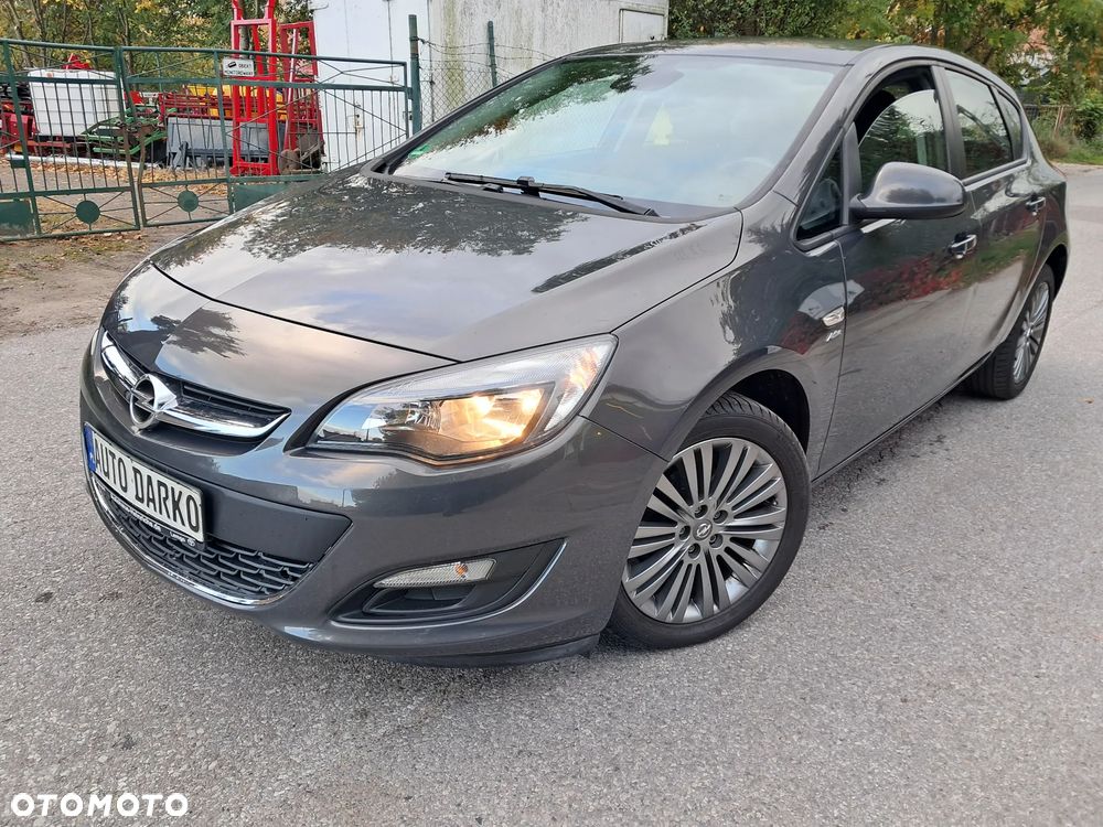Opel Astra 1.4 Turbo Design Edition - 1