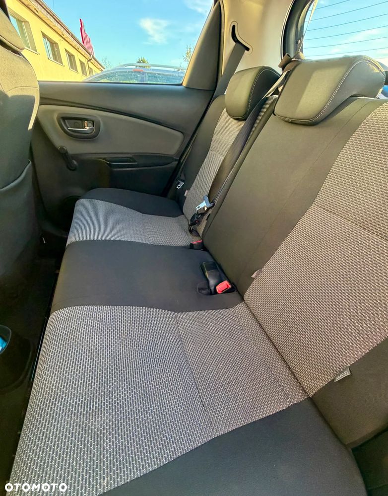 Toyota Yaris 1.5 VVT-i Comfort - 13